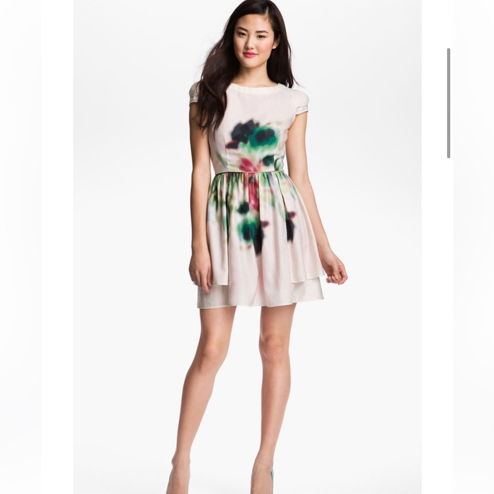 Jessica Simpson Ivory Green Multi CELEBRITY Watercolor Dress - 8